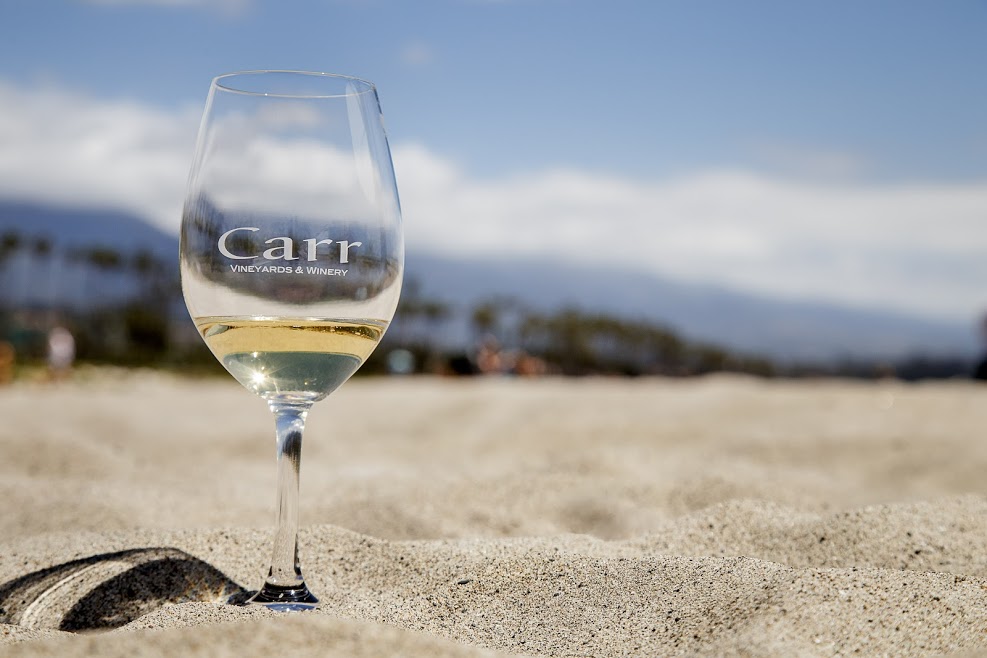 All-Weekend Happy Hour on White Wines