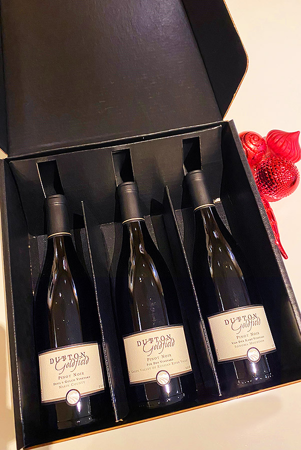 Pinot Noir Exploration Holiday Gift Package